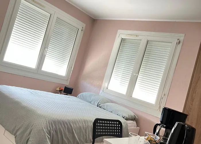 Guest house Privee Au Coeur De *